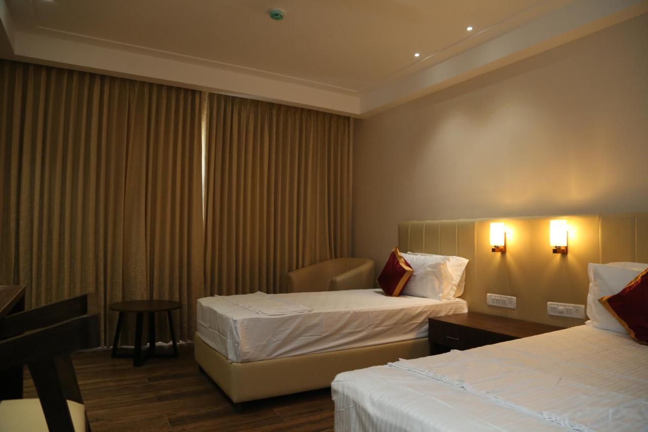 Hotel Skanda Palace Thiruttani Luaran gambar